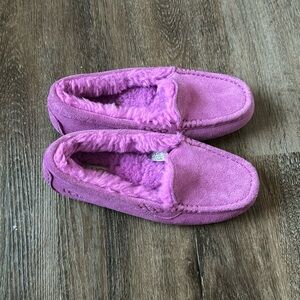 Purple UGG Ansley Slippers Size Women’s 5!